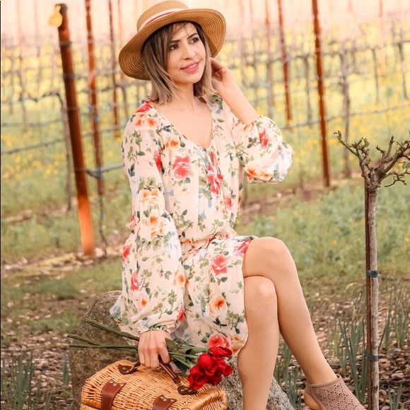 SOLD OUT ONLINE BOUTIQUE Fields Of Dreams Dress - Picture 5 of 7